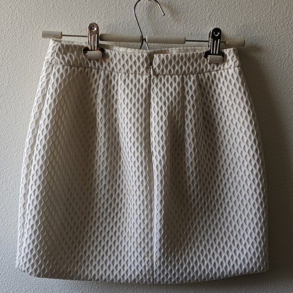 Express White Mini Skirt - Picture 3 of 3